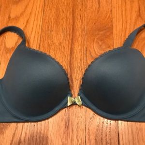 Victoria’s Secret Body By Victoria push-up bra
